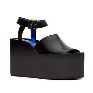 BLACK PLATFORM SANDALS